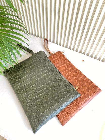 Croco Pouch