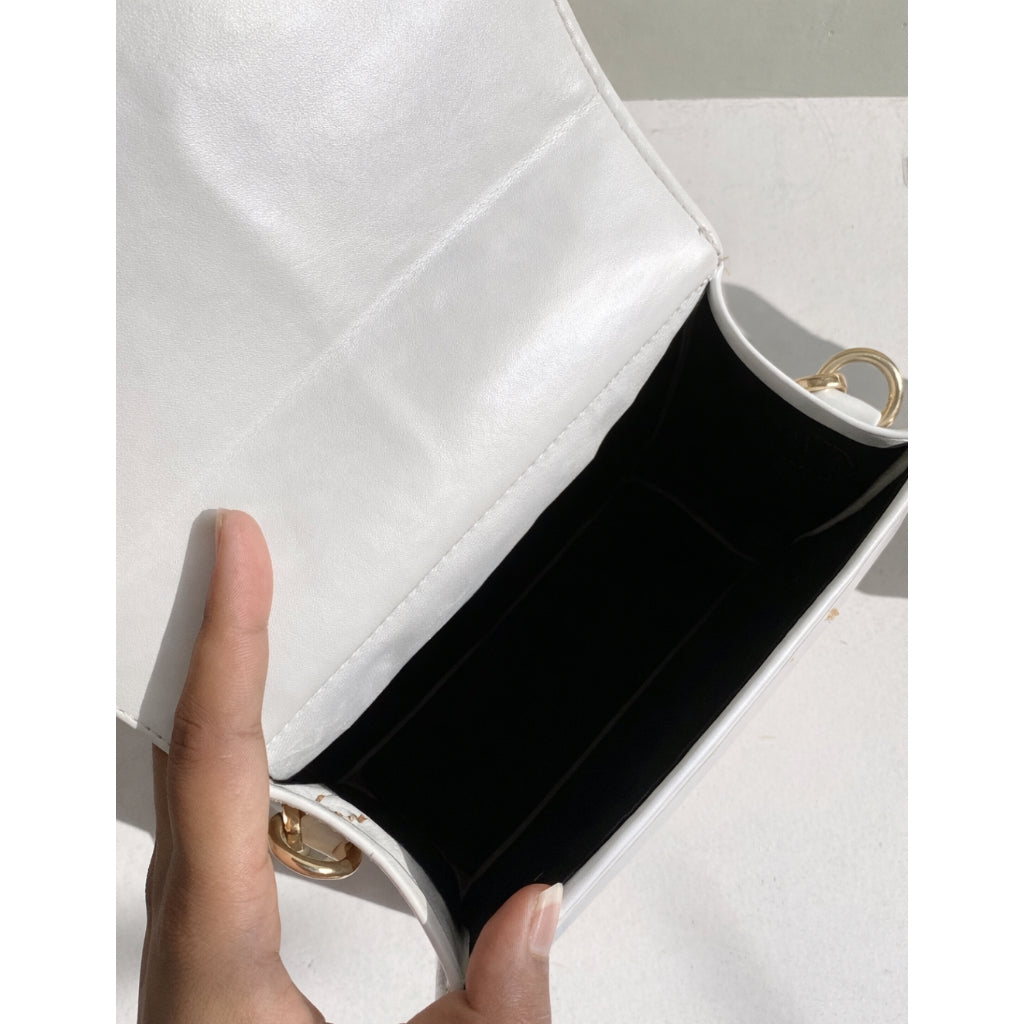 Tota Sling-White