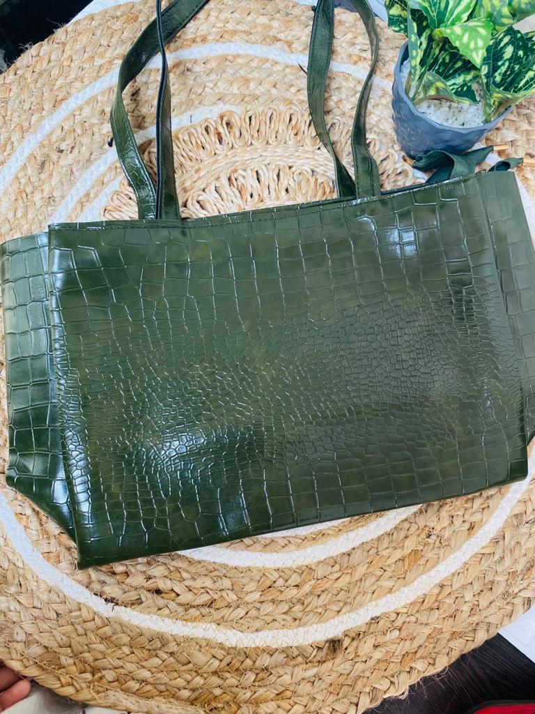 Mini three compartment tote